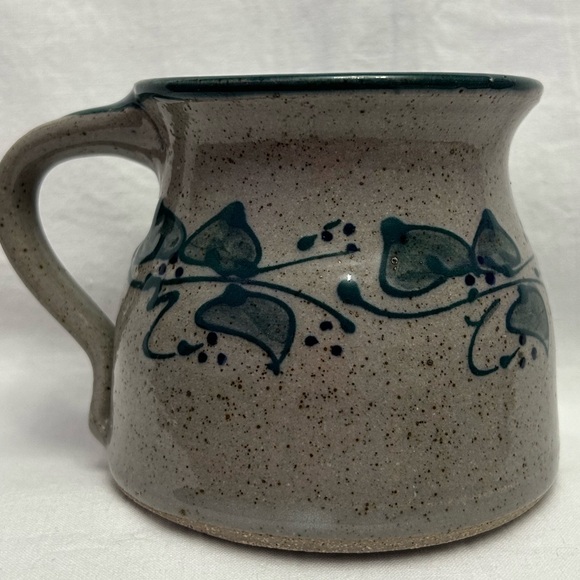 Great Bay Pottery Handmade Mug Stoneware Green Ivy 3.75"H 13.5 Dia. Never used - Picture 4 of 9
